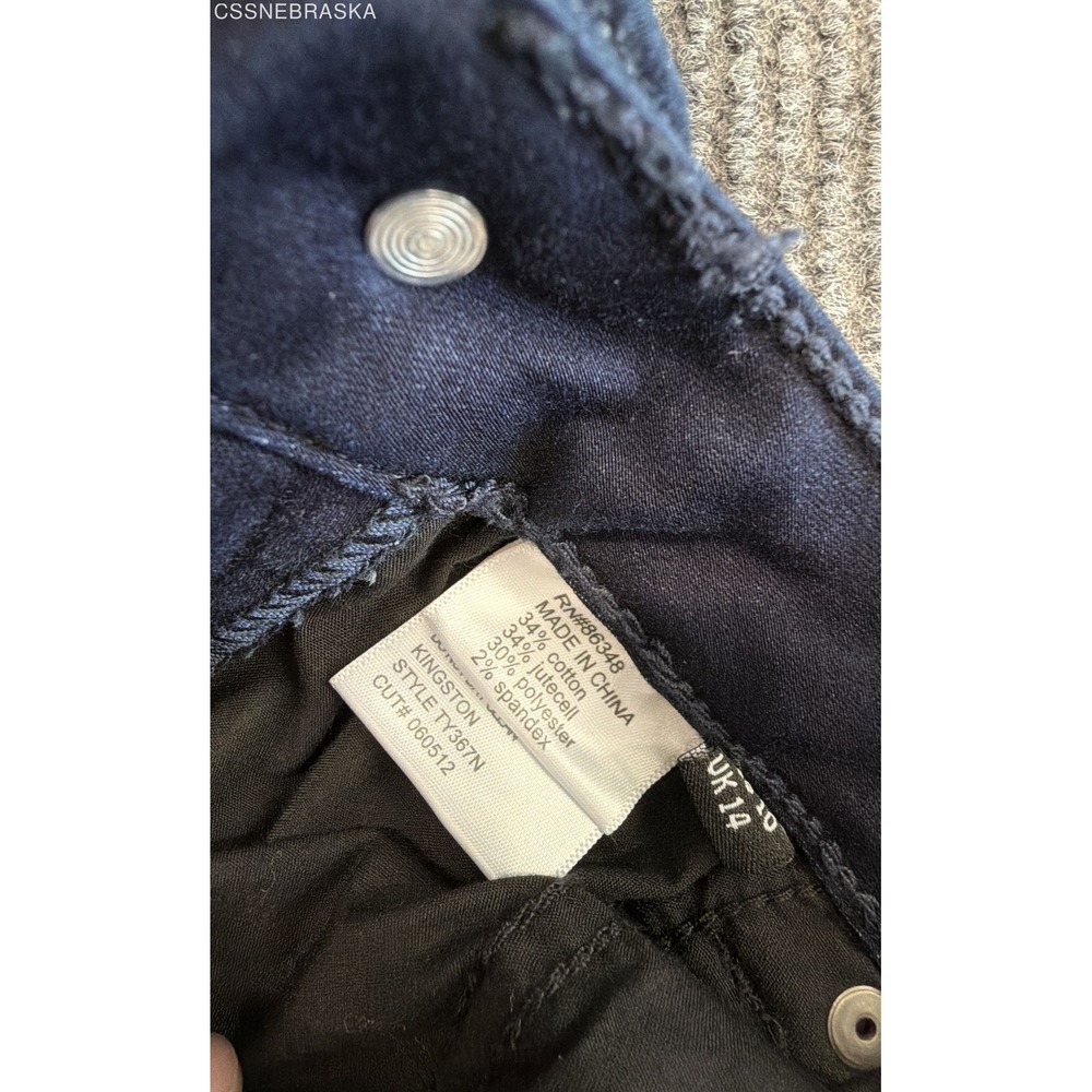 Luxe Kingston Ankle Blue Denim Jeans featuring a lightly faded finish - Size 29 - Picture 9 of 11